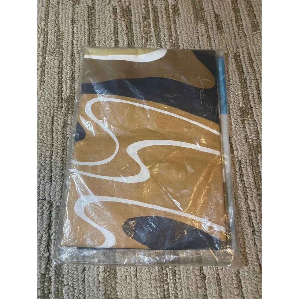 Vintage Dolly Madison 2 Pillowcases 100% Cotton MCM Abstract Swirl Yellow Brown - Picture 6 of 6